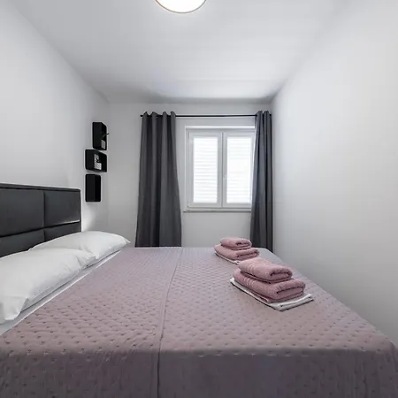 Apartment White Sunshine