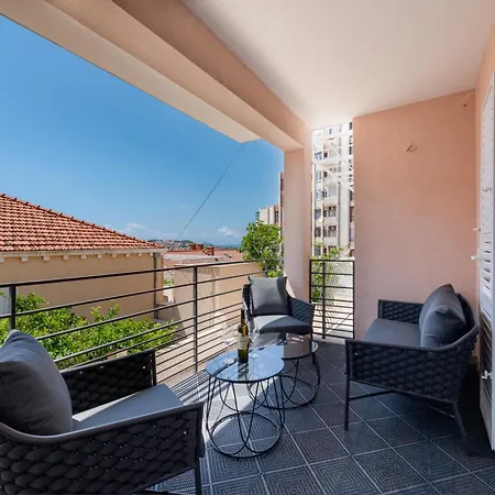 Apartment White Sunshine *